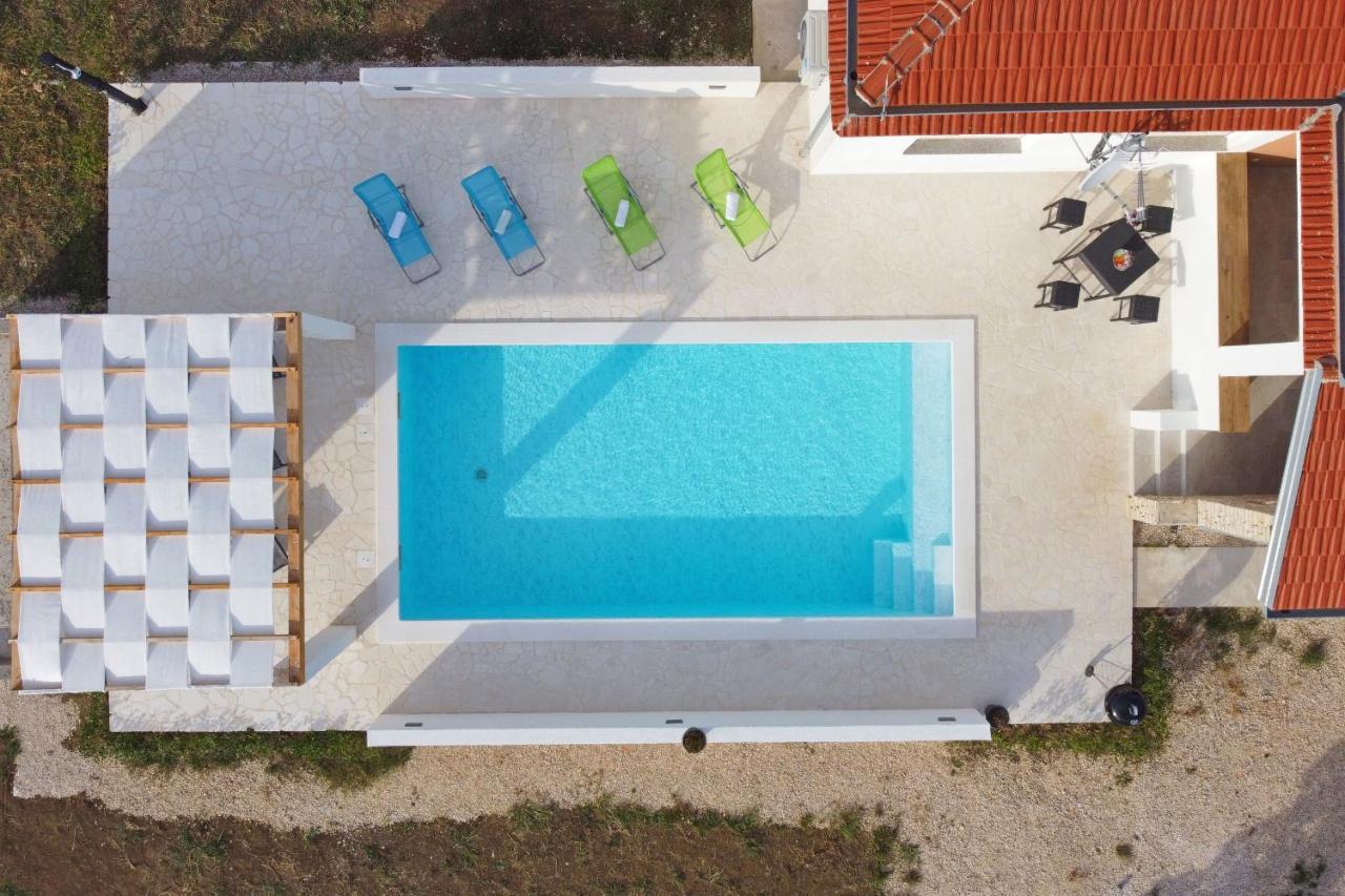 Holidayhouse Alirio With Heated Pool. Vrsi Exteriör bild