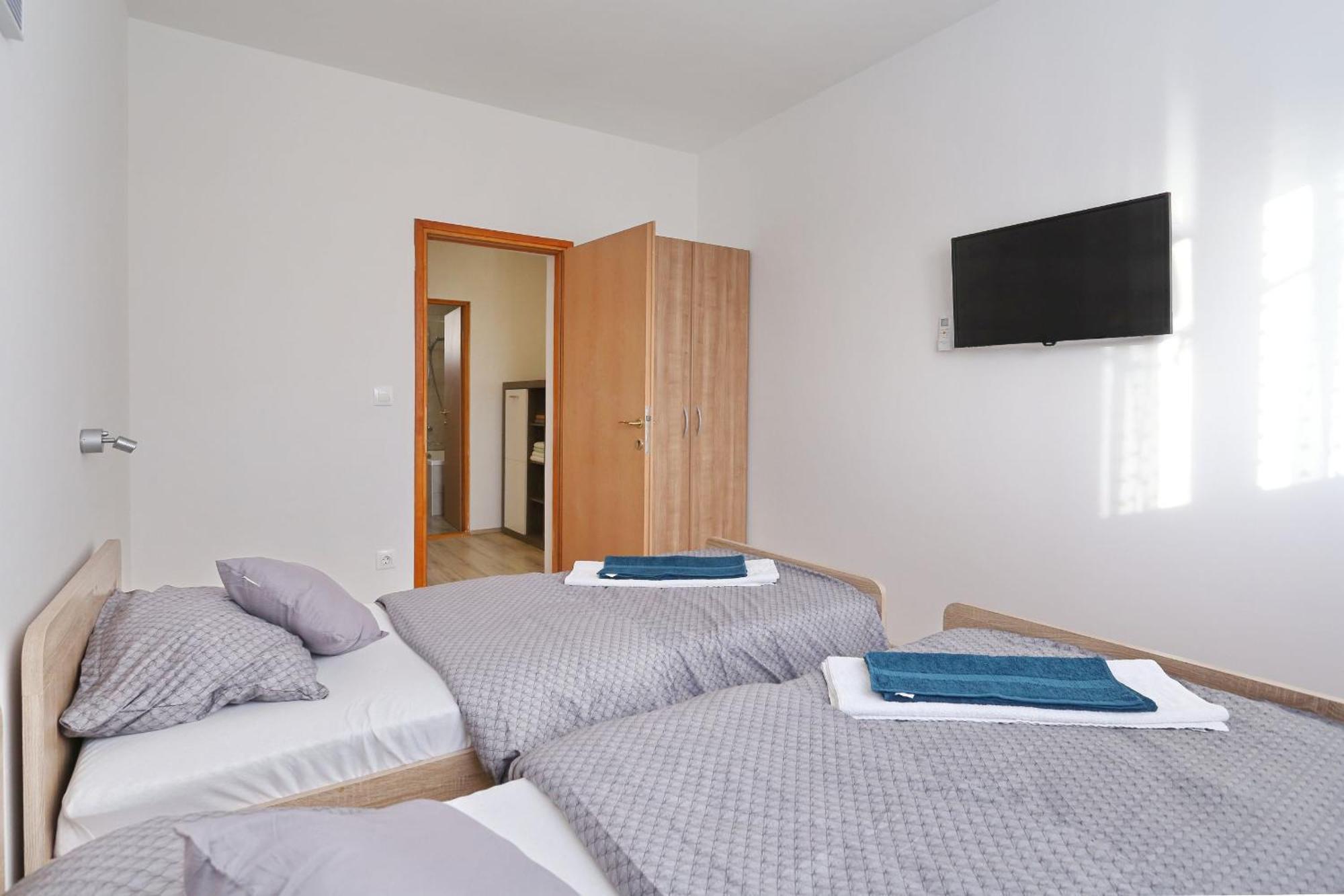 Holidayhouse Alirio With Heated Pool. Vrsi Exteriör bild
