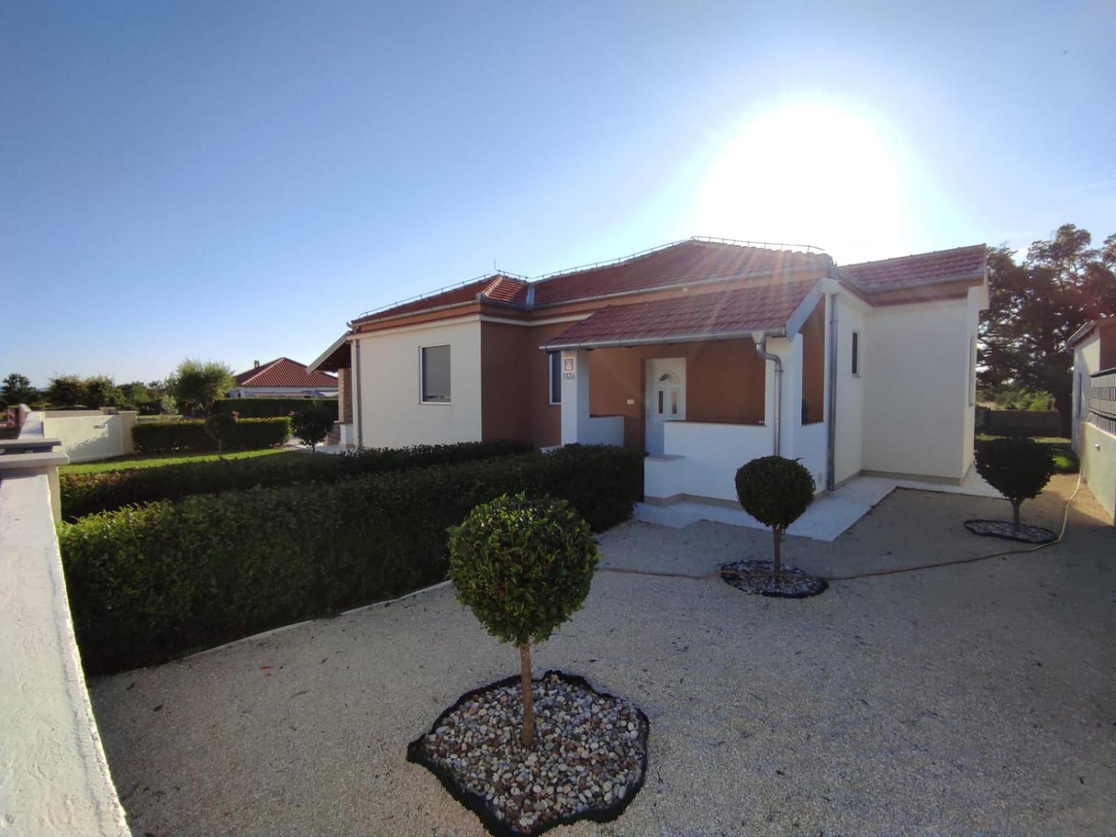 Holidayhouse Alirio With Heated Pool. Vrsi Exteriör bild